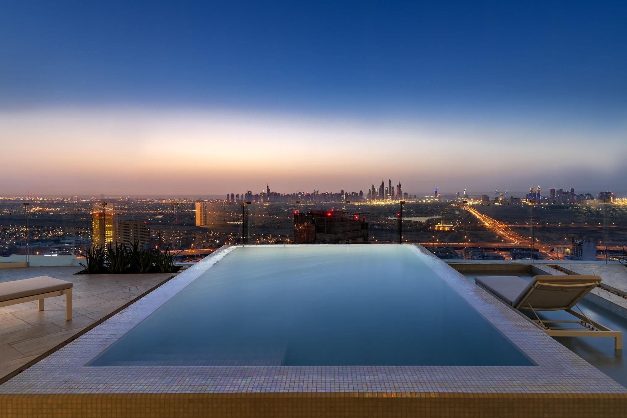 Five Jumeirah Village Dubai Bagian luar foto